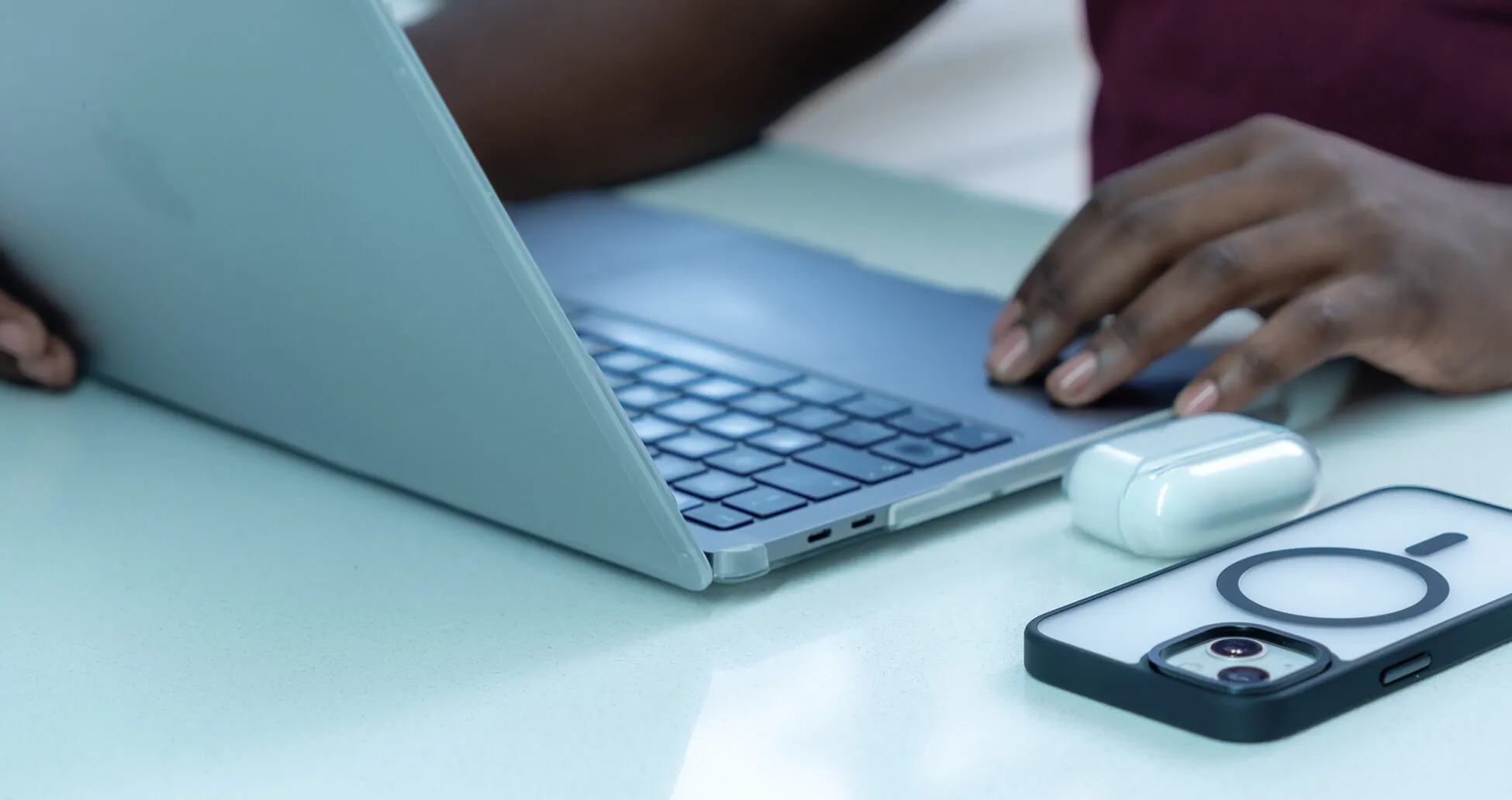 Various moov iPhone covers